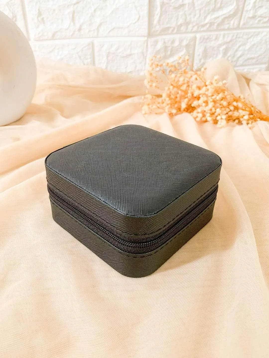 Jewelry Organizer Case For Easy Travelling