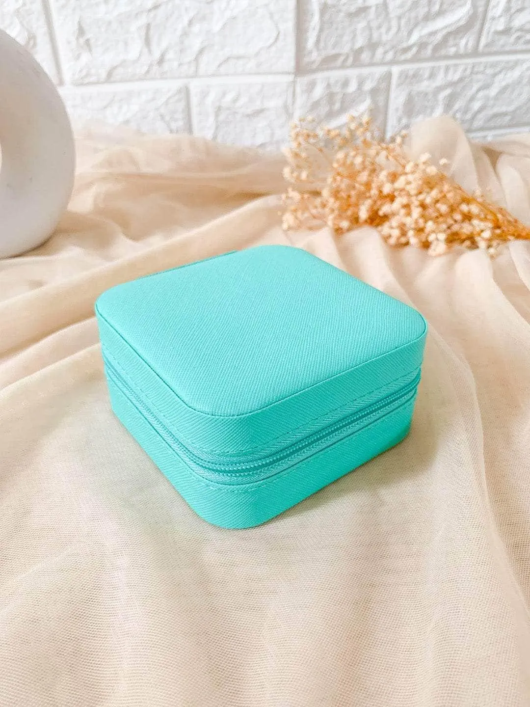 Jewelry Organizer Case For Easy Travelling