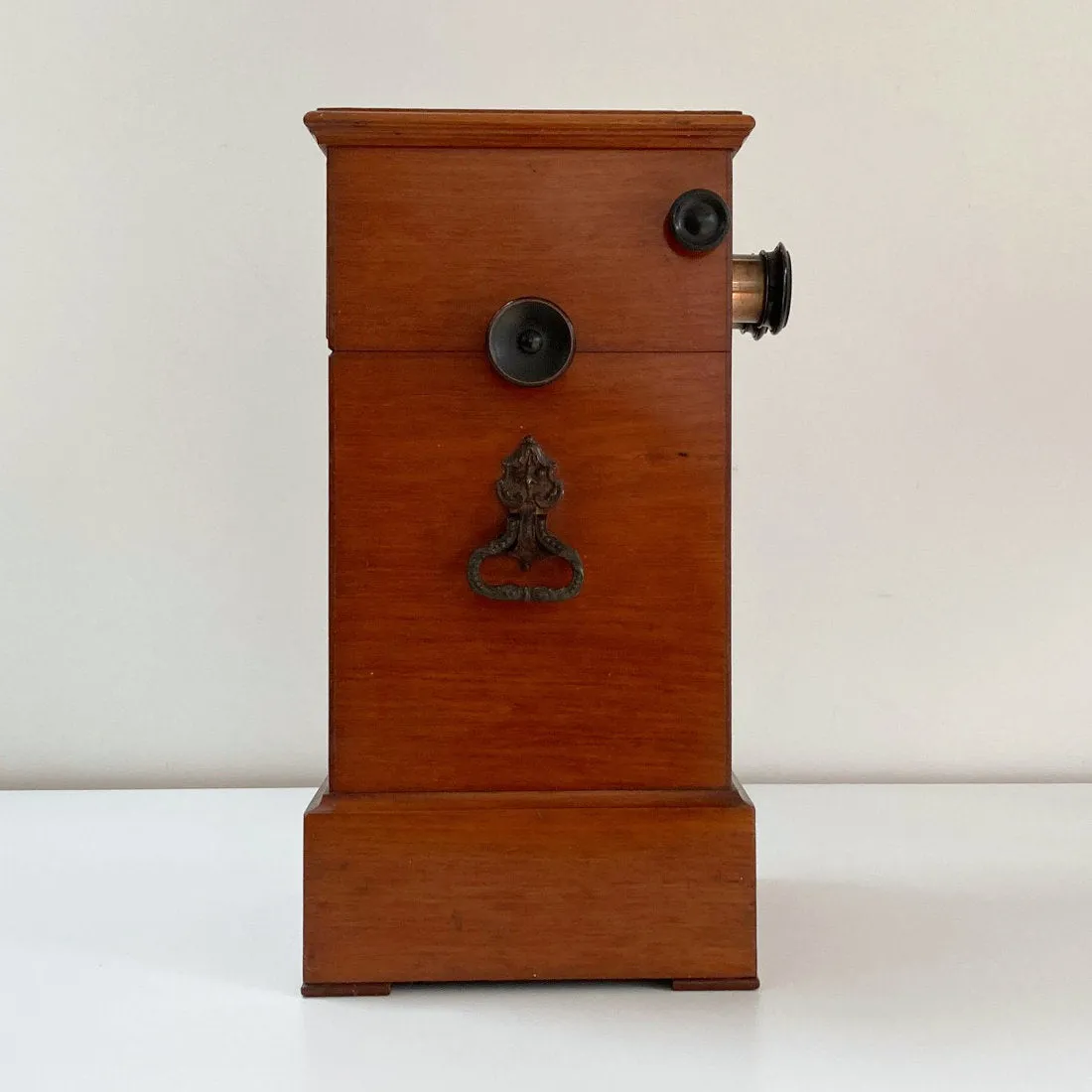 Victorian Tabletop Revolving Stereoscope by A. Mattey of Paris